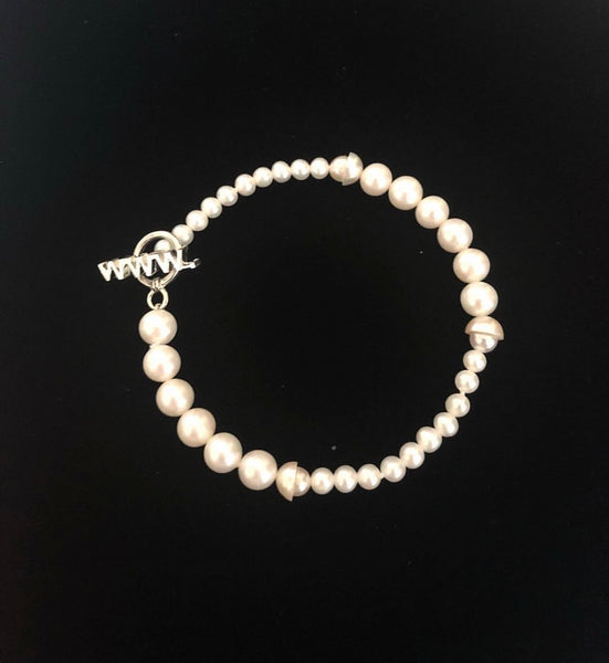 Split-Pearl Bracelet