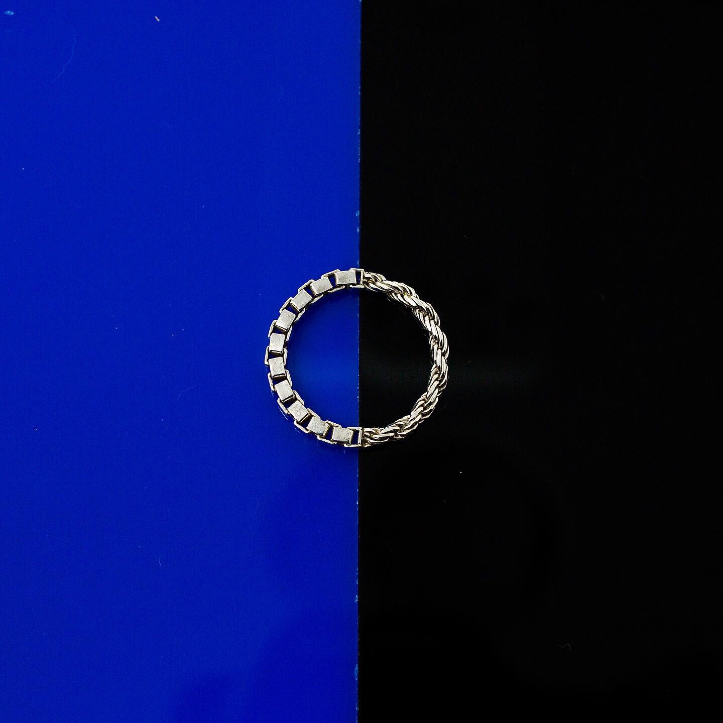 【SKOOT】Breakup リング 美しいプロポーションの0.7ctオーバルダイヤモンド💎 枝分かれ